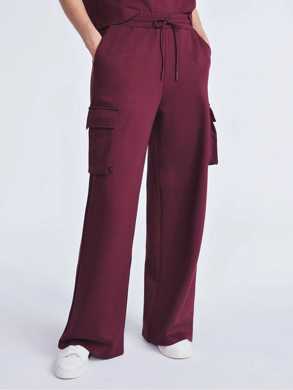 Scoop Women's Skubknit Cargo Pants Wide Leg Cargo Pants in Burgundy med